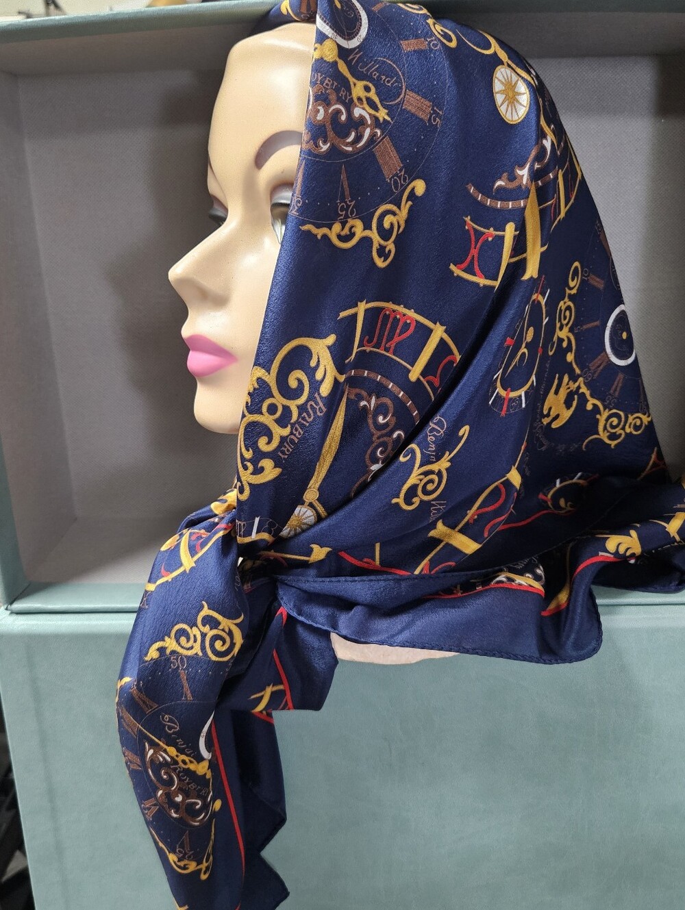 Linda Allard / Ellen Tracy Scarf 34"  Japan Silk Satin Sq Geometric Print Vtg.